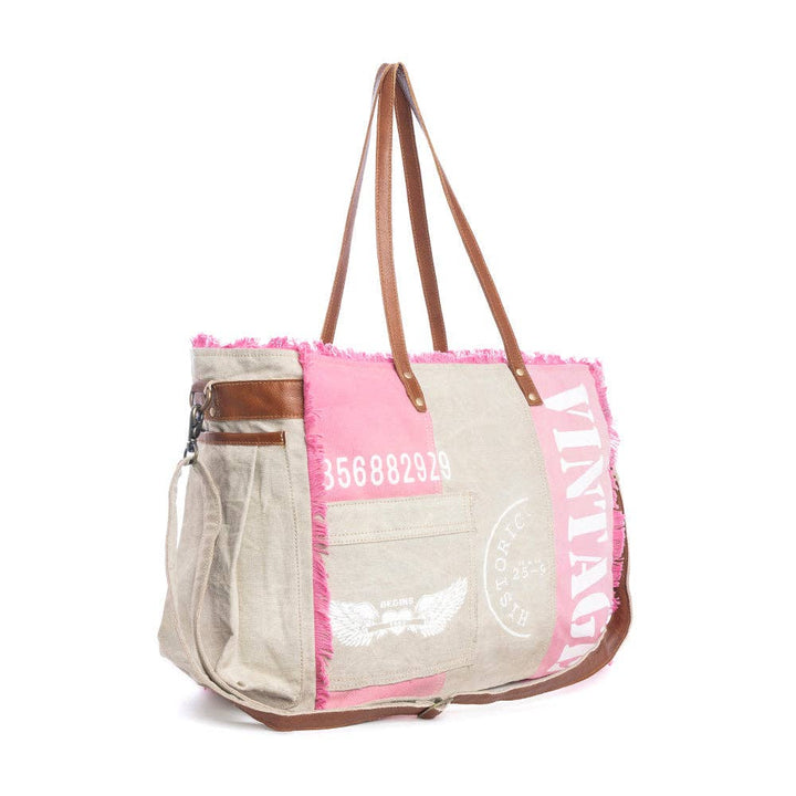 Queen Creek Weekender Bag in Pink: Luscious Pink