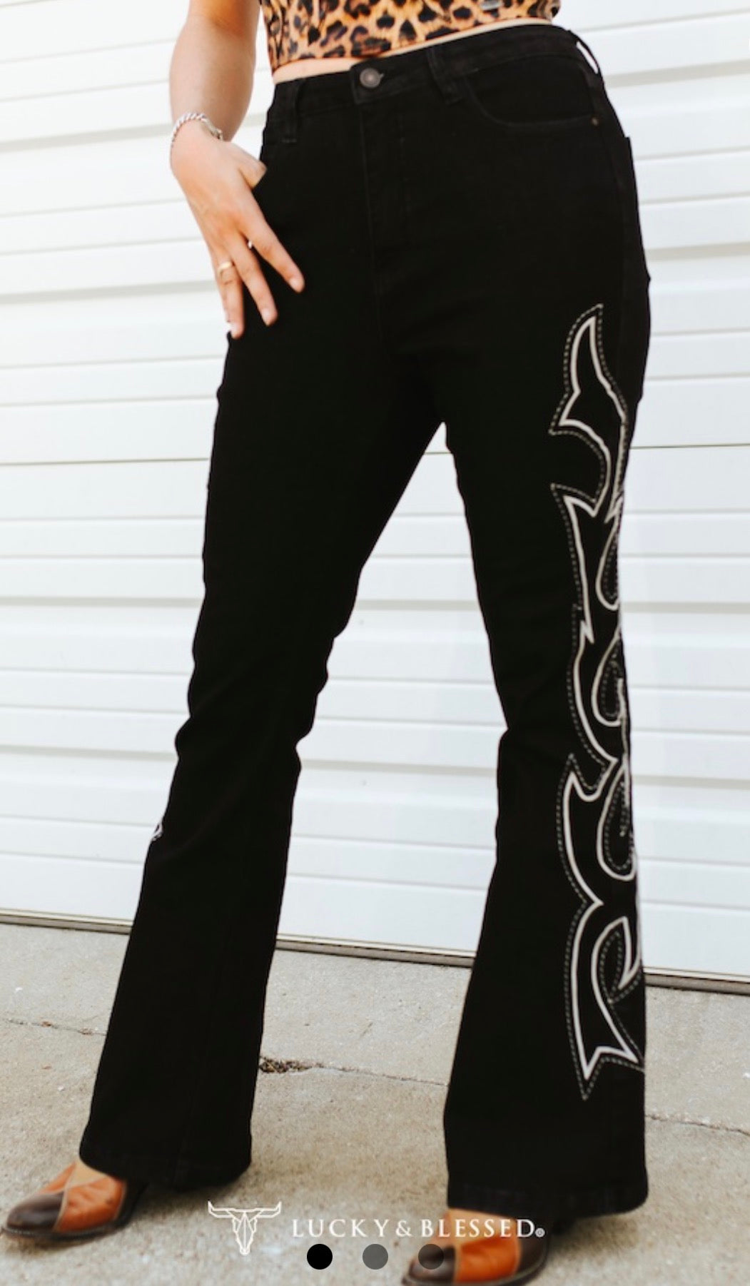 BLACK BOOT STITCH EMBROIDERY JEANS PLUS SIZE (32IN INSEAM)