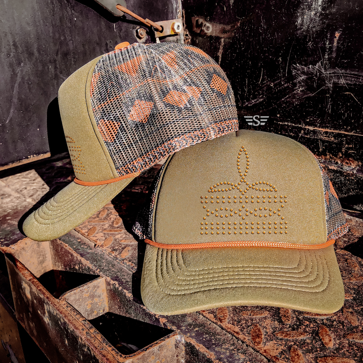 Rhinestone Boot Stitch Printed Mesh Trucker Cap: Olive Aztec / Black