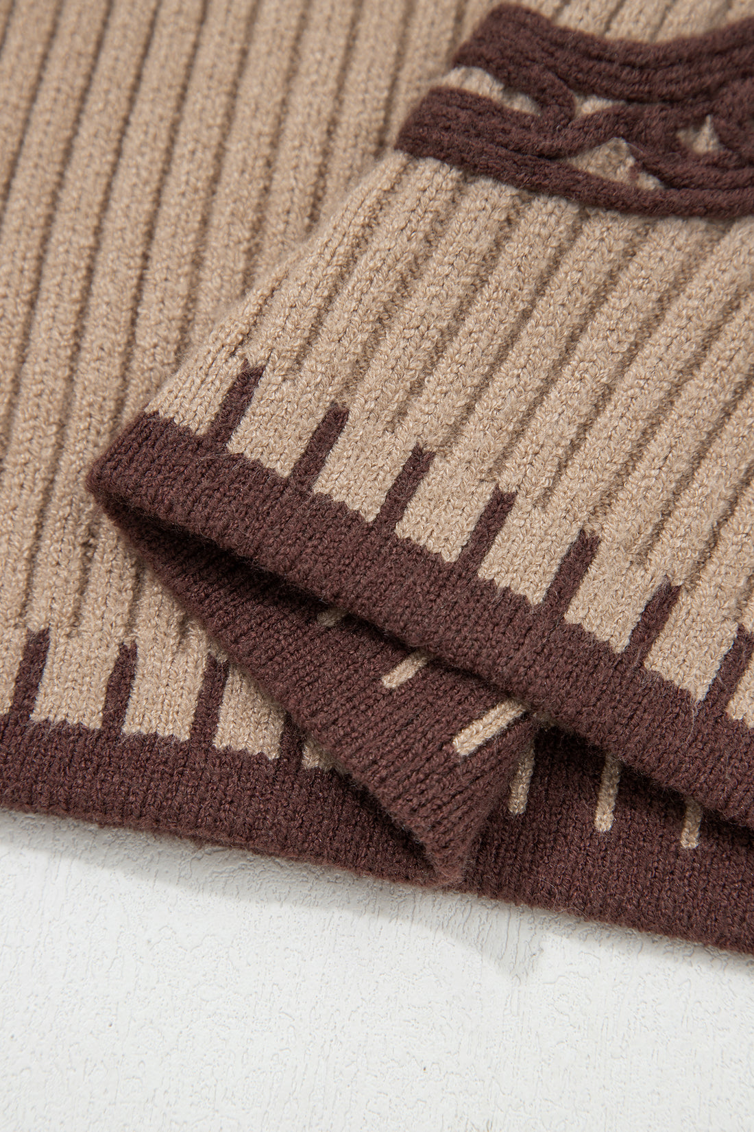 Light French Beige Ribbed Knit Contrast Trim Round Neck Horseshoe Sweater Vest